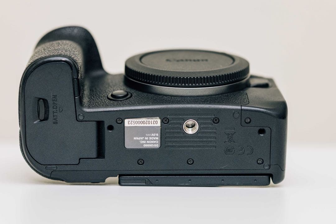 Canon EOS R6 Mark II カメラボディ LP-E6NH 2個付属