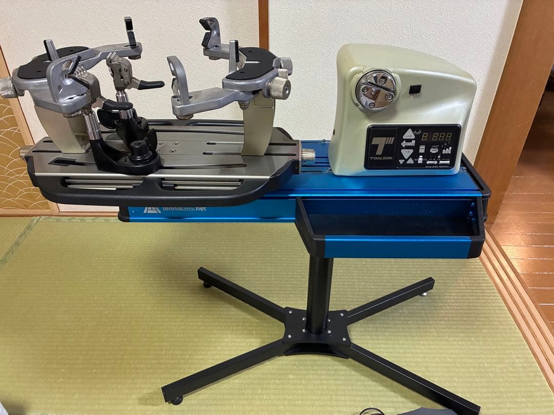 タ*ー様 トアルソン　テニス　電動ガット張りマシン　ガット張り機　スタンド付き