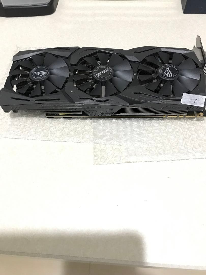 グラフィックボード・グラボ・ビデオカード ASUS ROG STRIX GTX1070 (2)