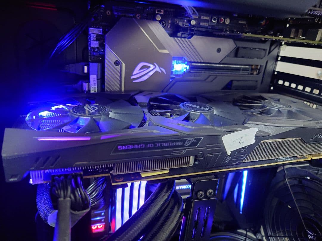 グラフィックボード・グラボ・ビデオカード ASUS ROG STRIX GTX1070 (2)