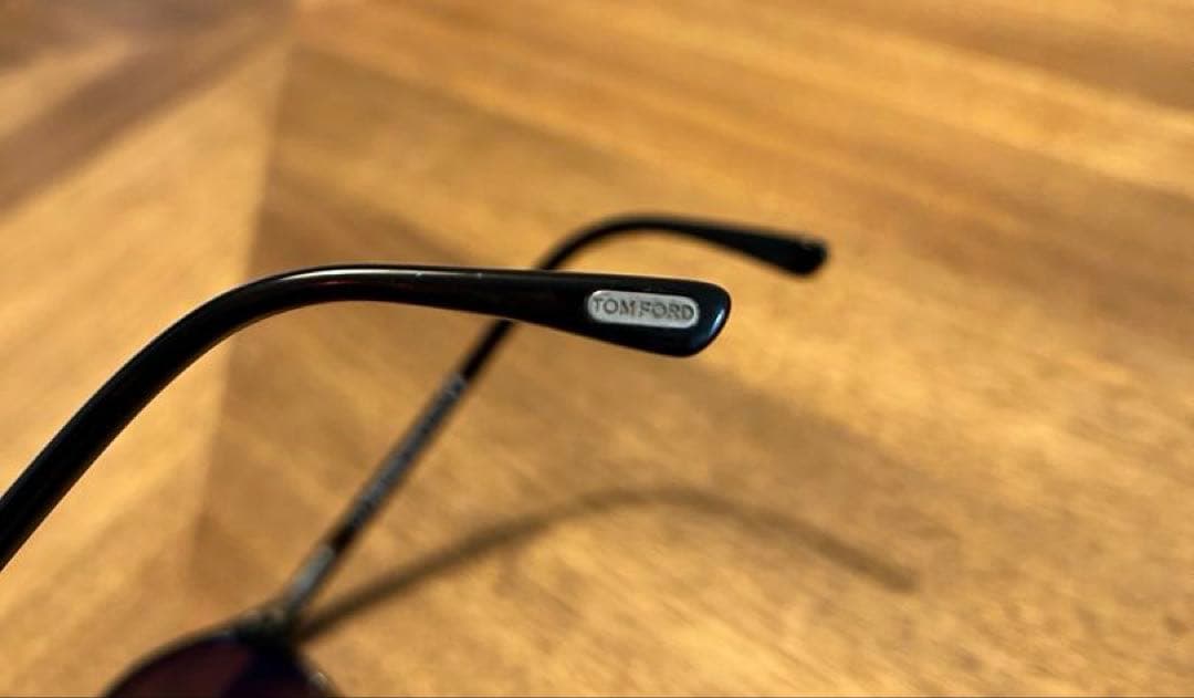 トムフォードサングラス　Andrea-02モデルTF539 カラー52F