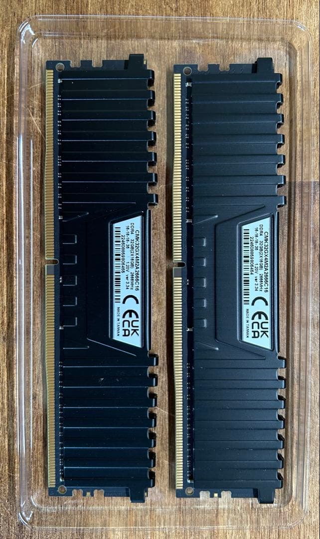 メモリー Corsair Vengeance LPX DDR4 32GB 2666MHz