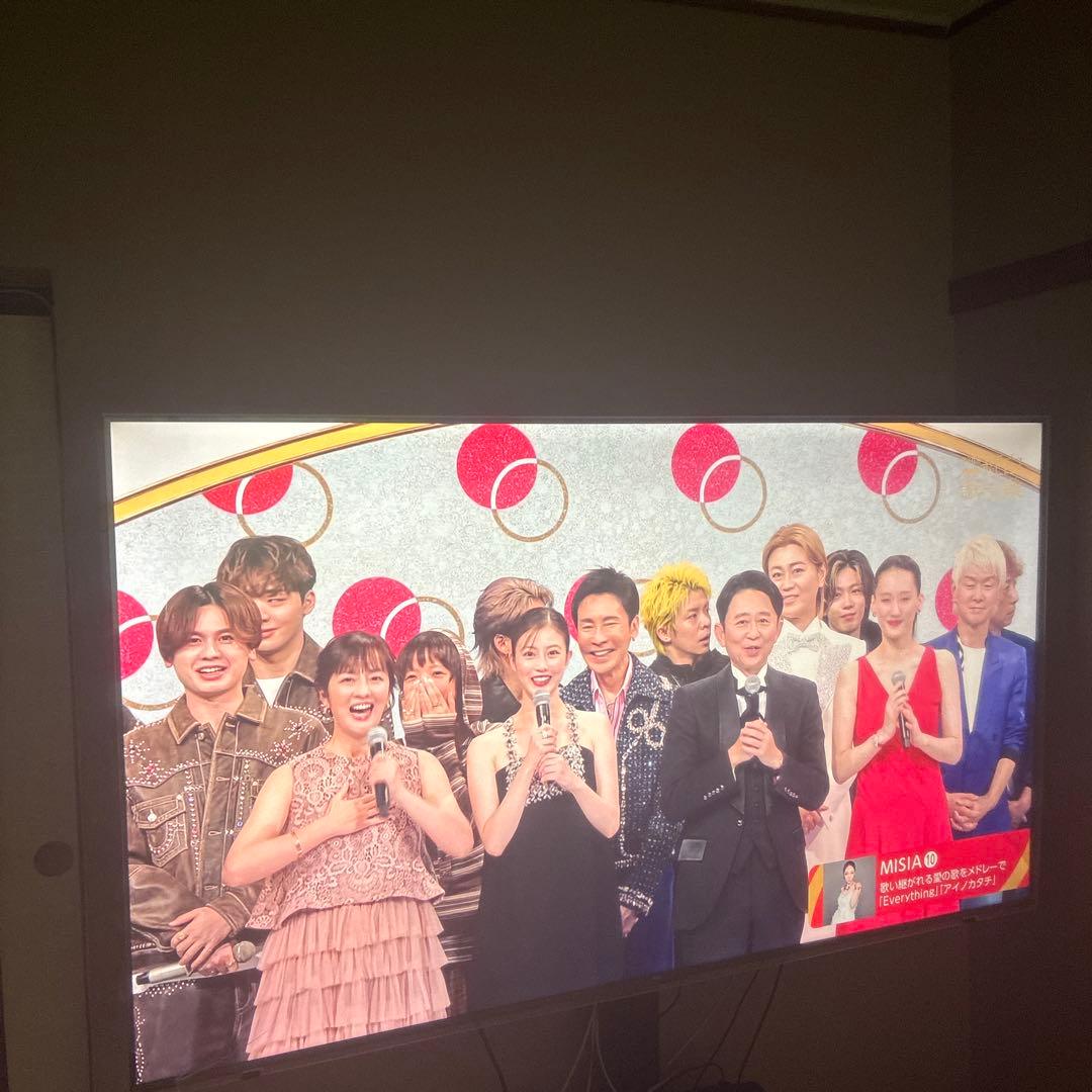 大画面 薄型液晶テレビ75インチテレビ台付き