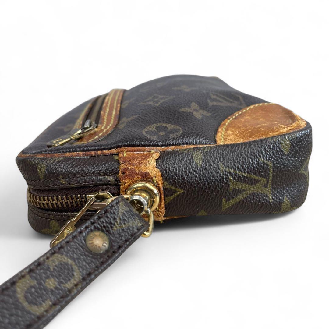 ルイヴィトン　モノグラム　マルリードラゴンヌ　クラッチバッグ　セカンドバッグ