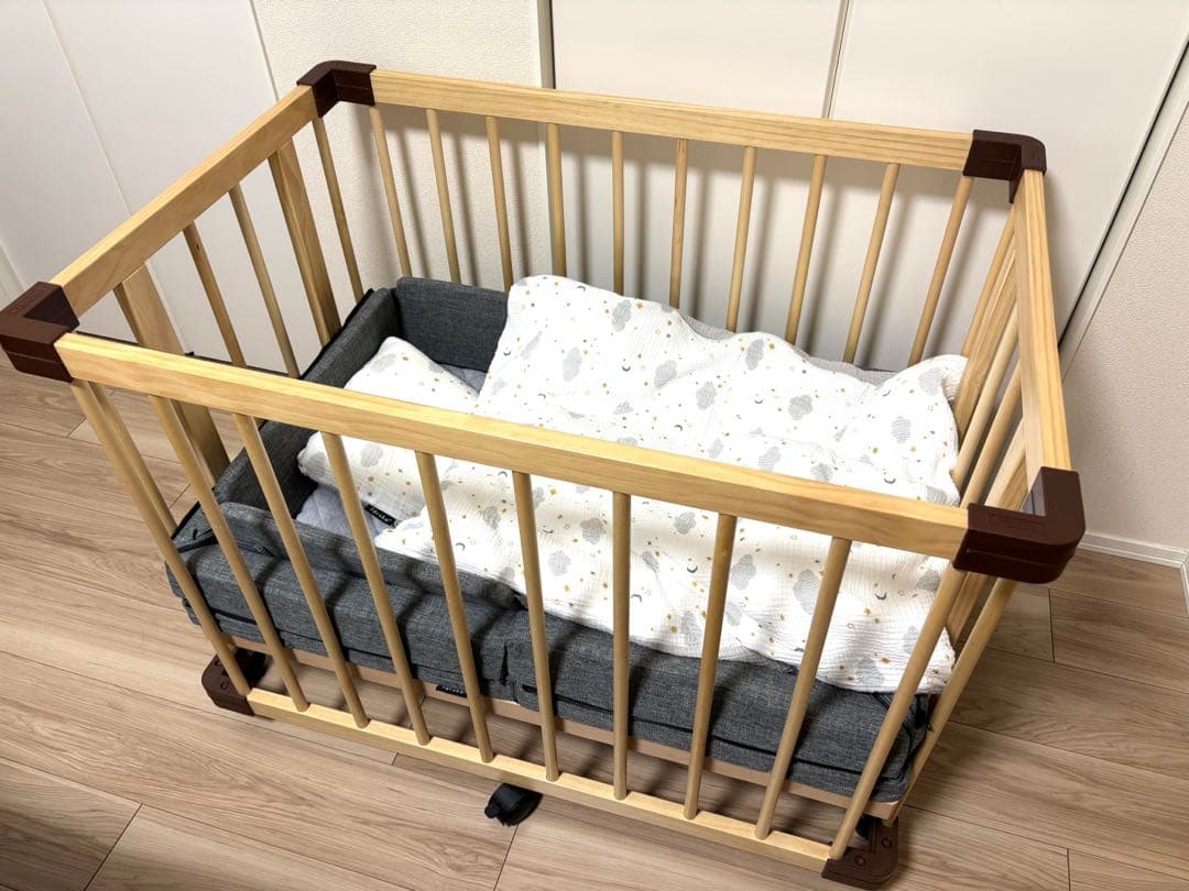 ファルスカ　ミニジョイントベッドネオ　コンパクトベッドフリー　ベビーベッド