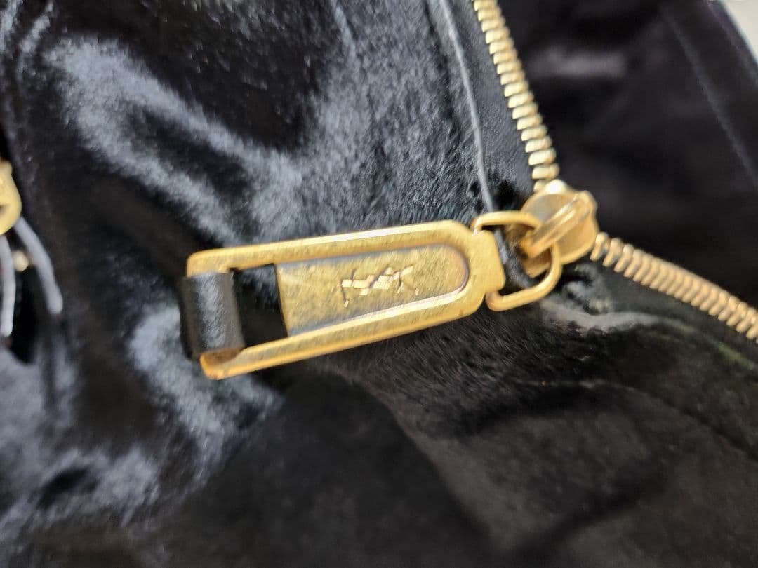 イヴサンローラン　ダウタウン　ラージサイズ　黒 ハラコ トートバッグ