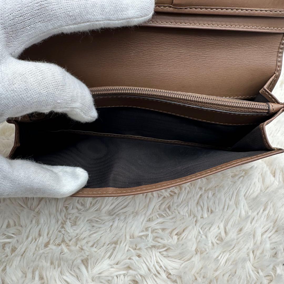 ✨箱あり✨美品　グッチ　長財布　二つ折り財布　フローラ　キャンバス　茶色　白