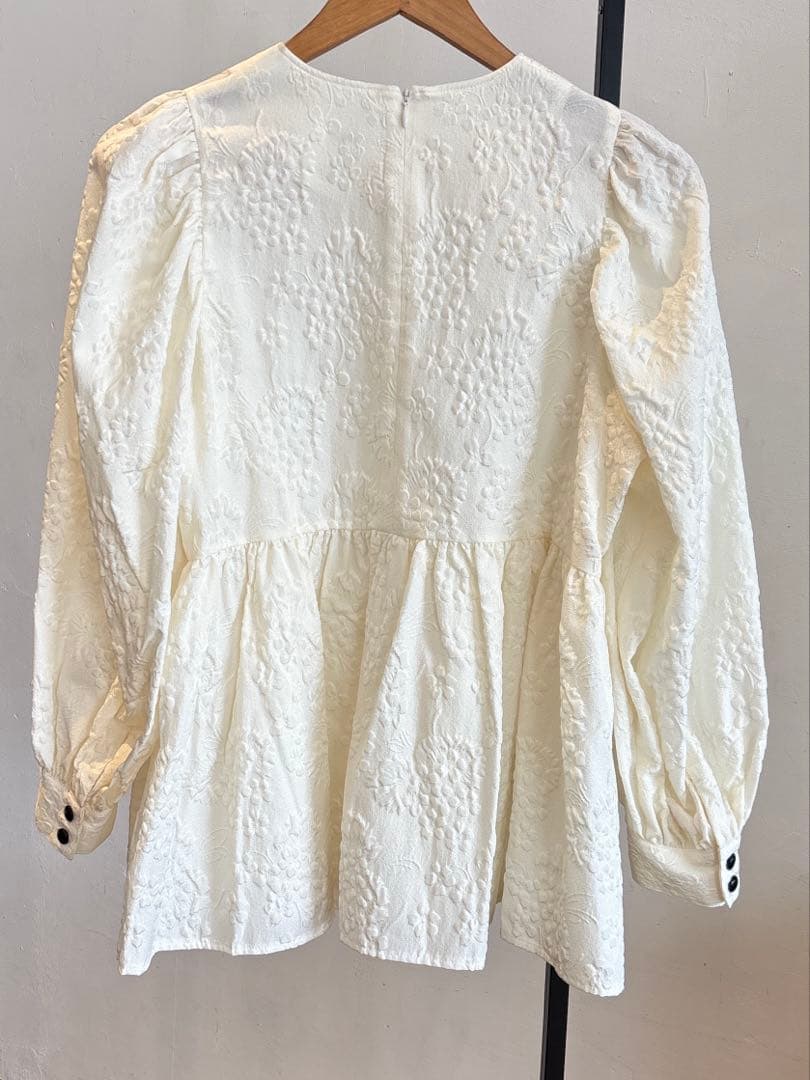 ohga furuit OHGA オーガ　フローラルブラウス パターンブラウス