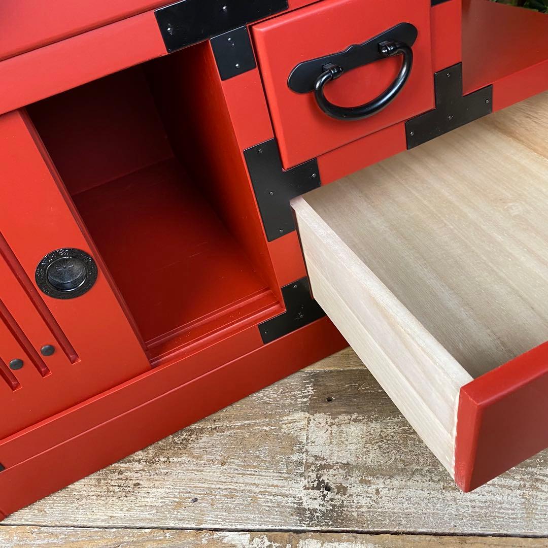 在庫処分セール！民芸家具引き戸付き階段箪笥右下がり朱色木製桐材無垢チェストタンス