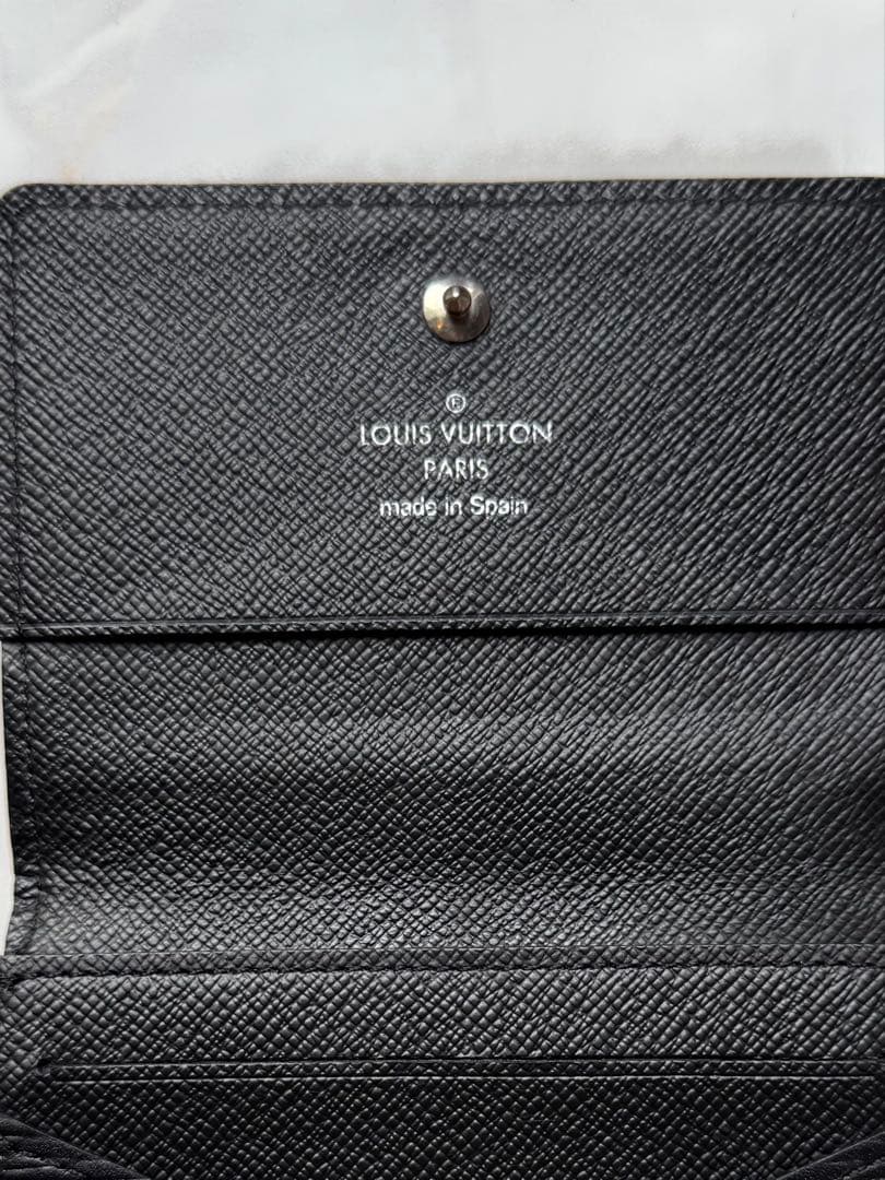 LOUIS VUITTON アンヴェロップカルトドゥヴィジット 名刺入れ
