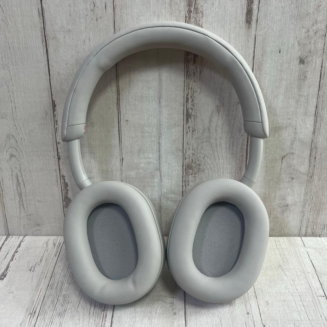 SONY ワイヤレスヘッドホン　WH-1000XM5 プラチナシルバー