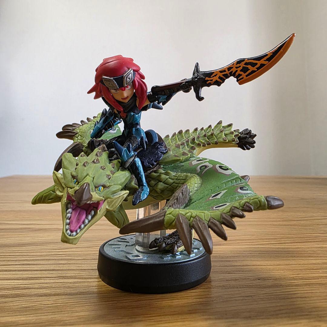 モンスターハンター amiibo アミーボ リオレイア＆シュヴァル