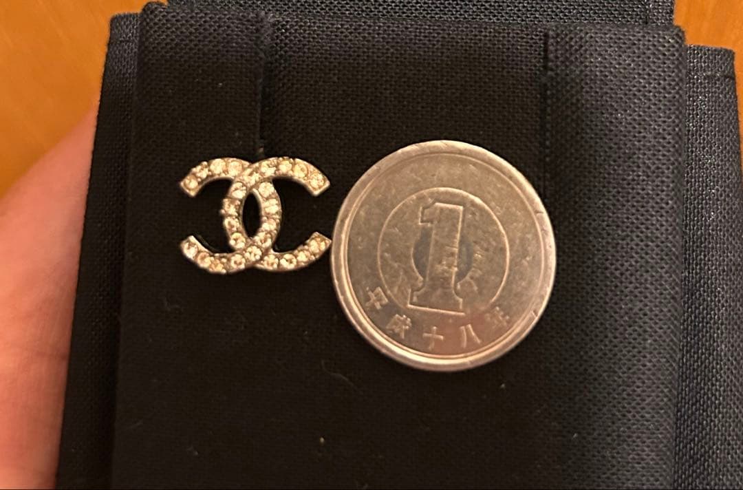 シャネル CHANEL ココマーク ピアス片方 片耳 正規品 美品ラインストーン