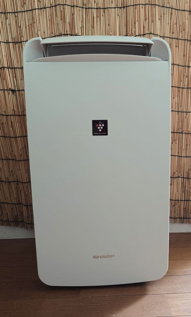 シャープ☆冷風・衣類乾燥除湿機☆コンパクトクール☆プラズマクラスター☆2022製
