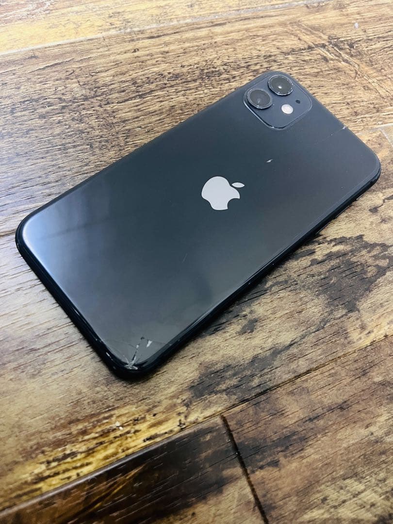 iPhone11 本体　128GB