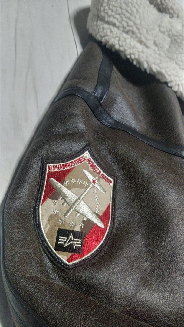 新品未使用　ALPHA B-3 フェイクムートン アルファ ワッペン付 L