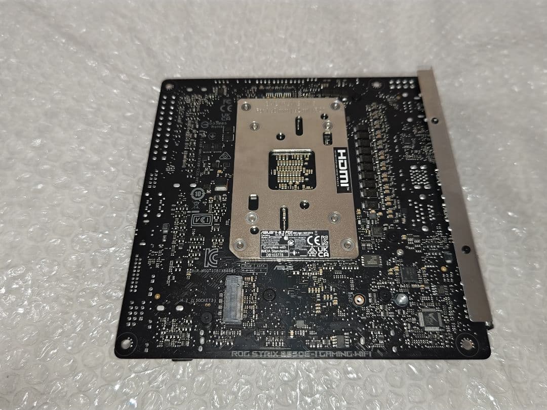 美品 ROG STRIX B650E-I GAMING WIFI 最新BIOS