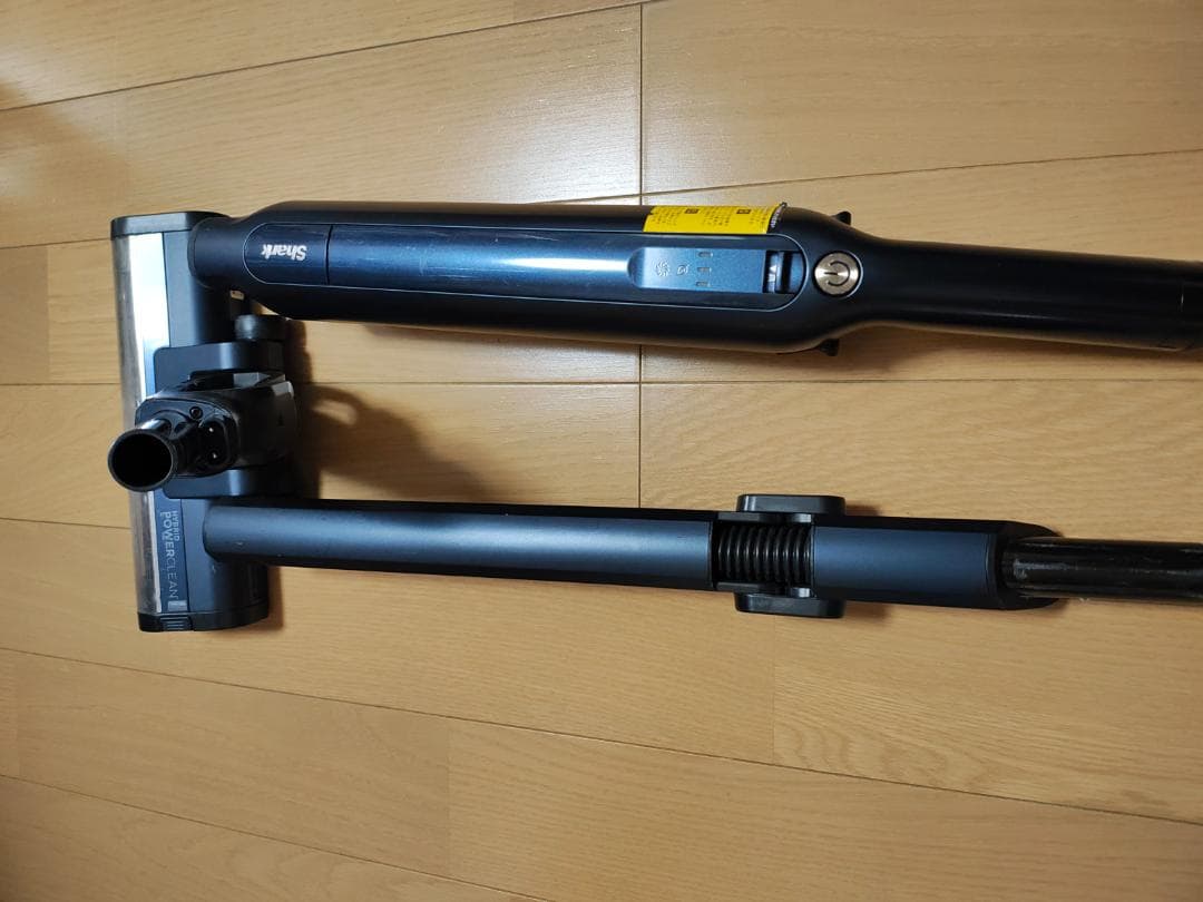 シャーク★コードレスクリーナー★CS601JBL★バッテリー新品と同等