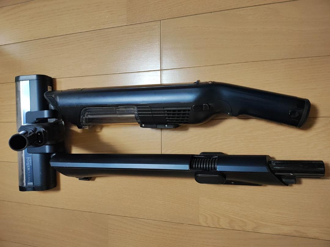 シャーク★コードレスクリーナー★CS601JBL★バッテリー新品と同等