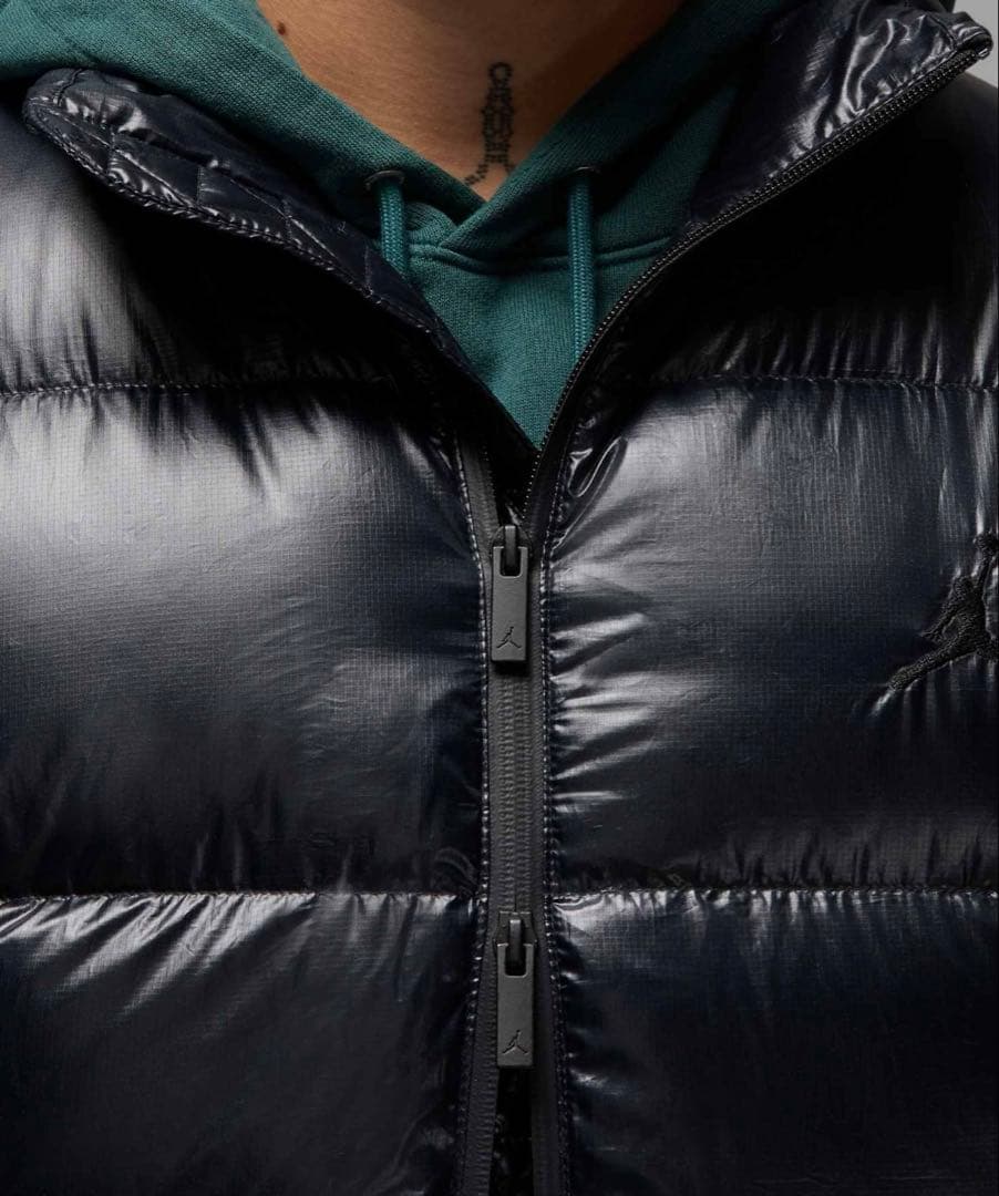 新品！NIKE ジョーダン JORDAN ダウンベスト フライト L 黒