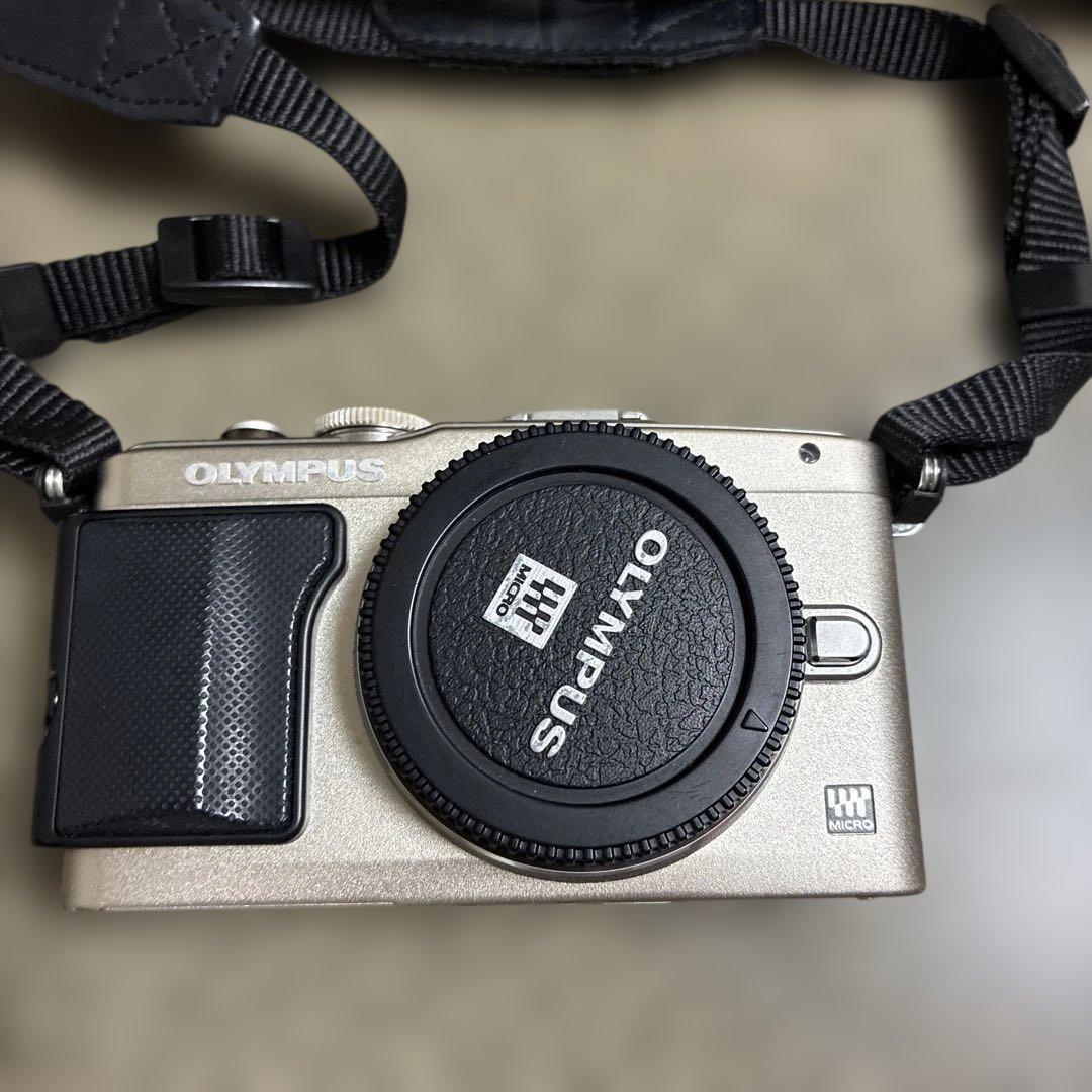 OLYMPUS PEN Lite E-PL6 ダブルズームキット 付属品