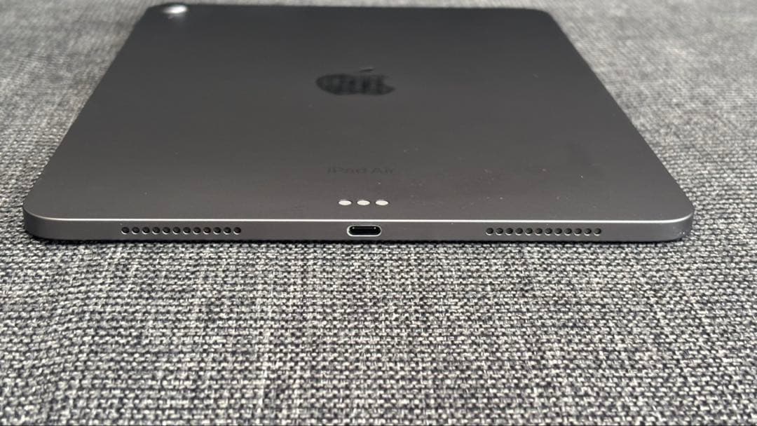 iPad Air第5世代　64GB Wi-Fiモデル　中古