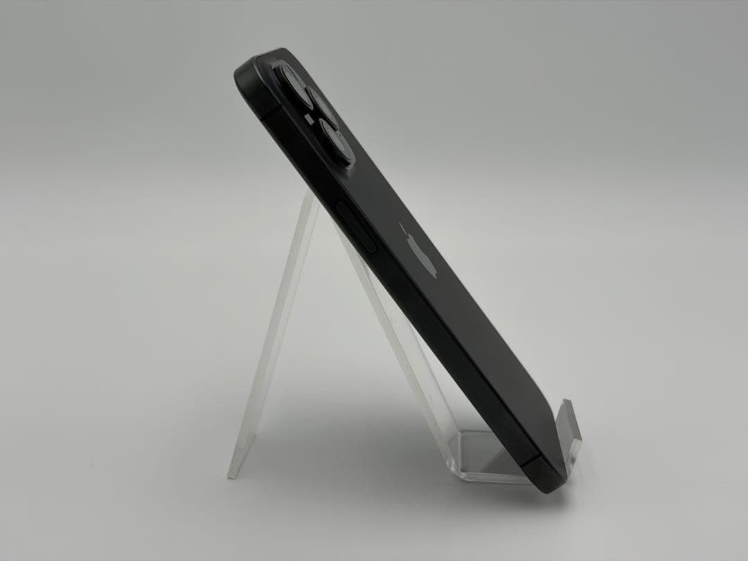 Apple iPhone 15 Pro Max 256GB ブラックチタニウム
