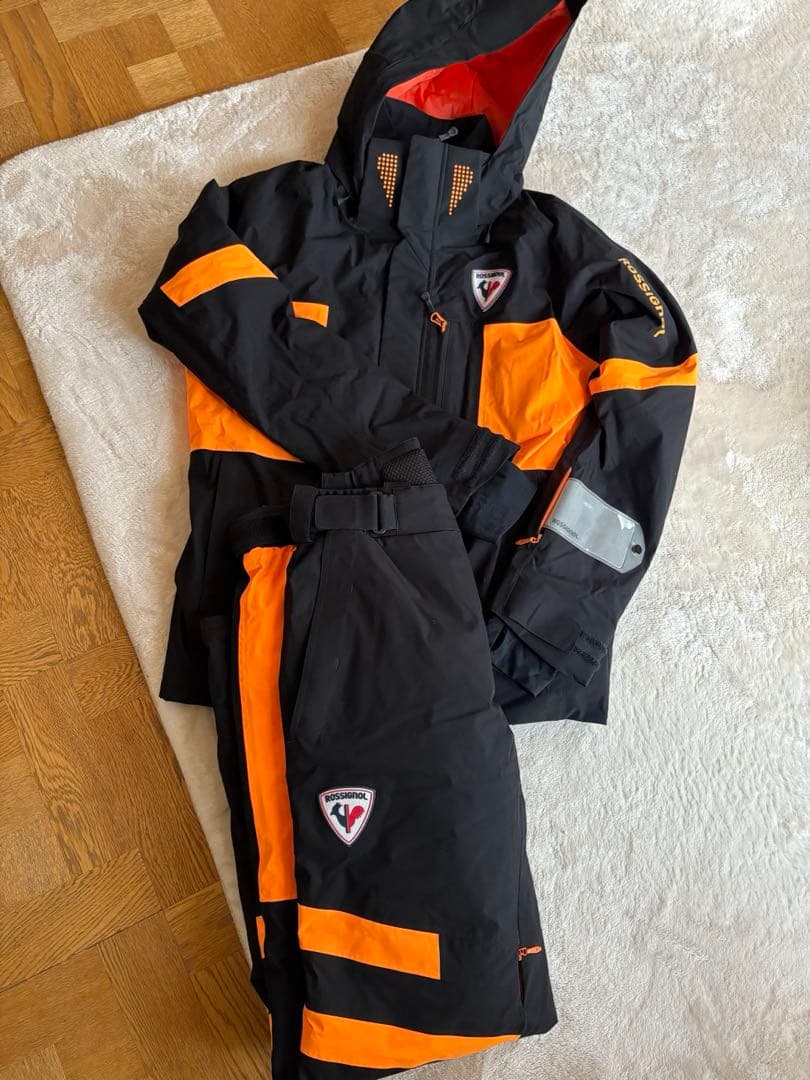 ROSSIGNOL スキーウェア 黒/オレンジ　上下セット
