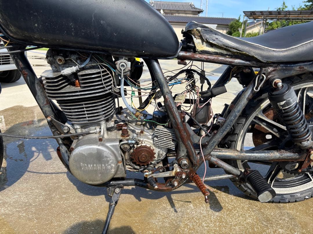 sr400 キャストホイールの出品 その他欲しい部分あればお渡しします。