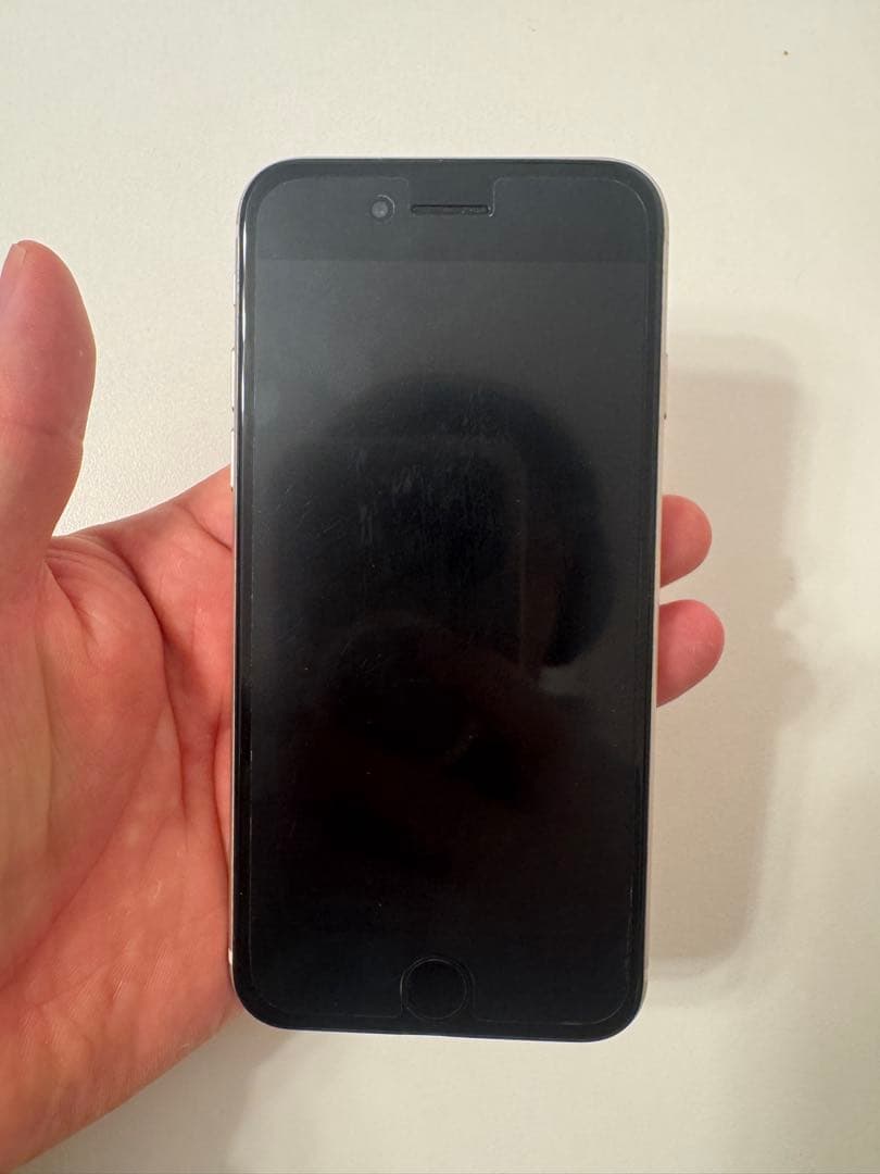 【ジャンク】iPhone SE (第3世代) 128GBスターライトSIMフリ-