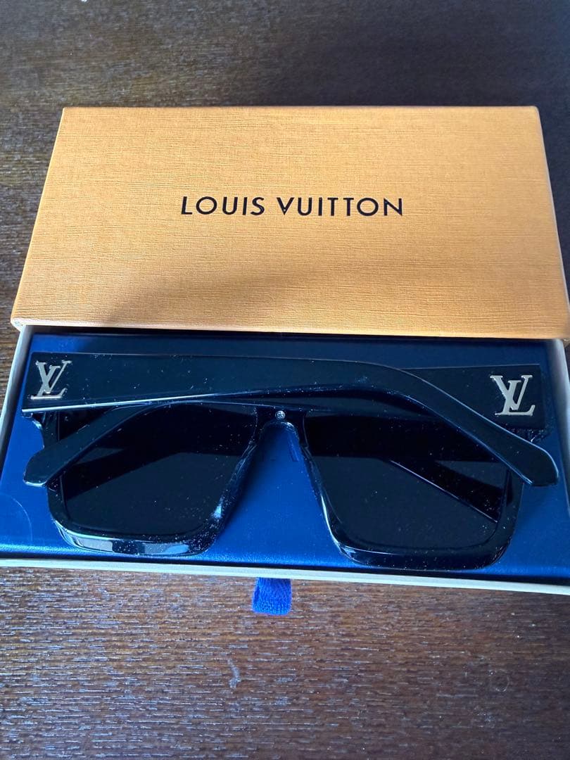 ルイヴィトン　サングラス　エビデンス　早い者勝ち