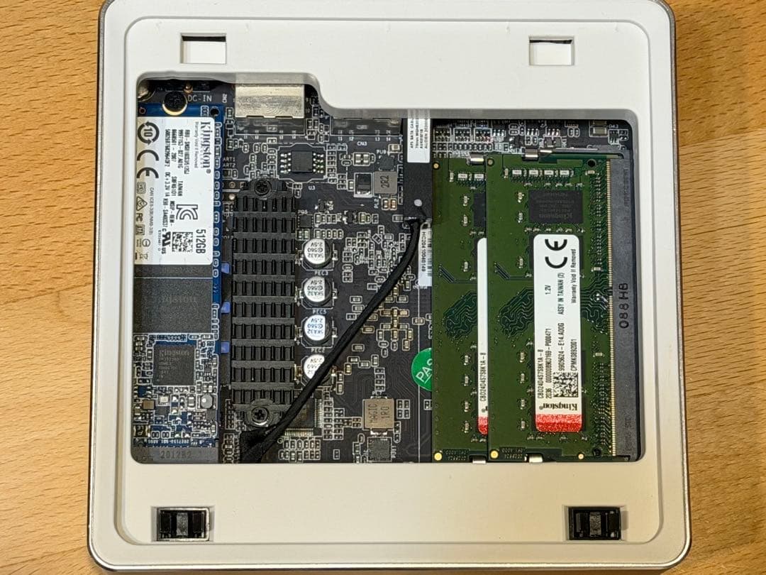 【tome】　Minisforum UM300 16GB/512GB
