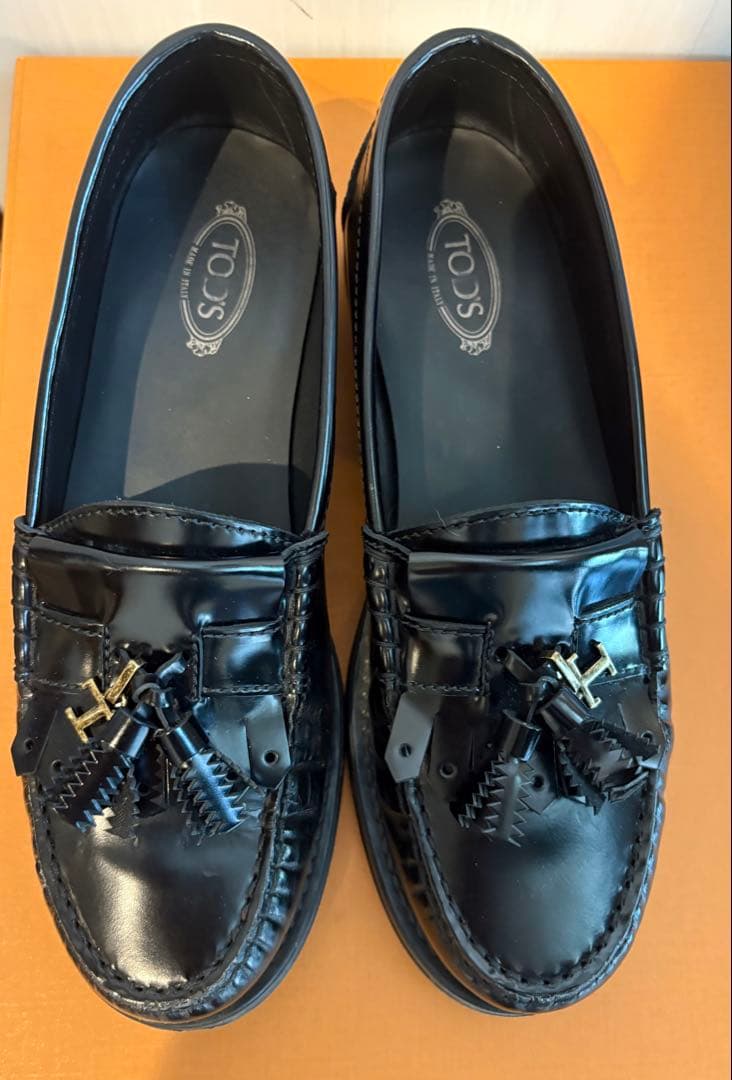 トッズ　タッセルローファー　37.5 ブラック