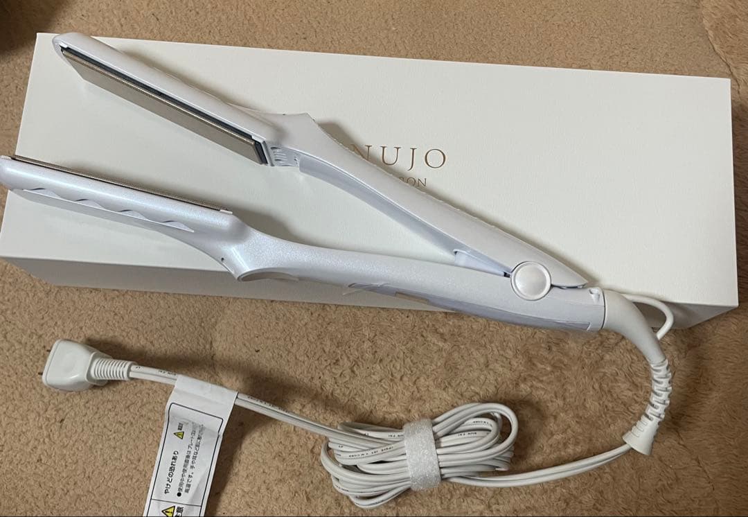 絹女～KINUJO～ キヌージョ ヘアアイロン