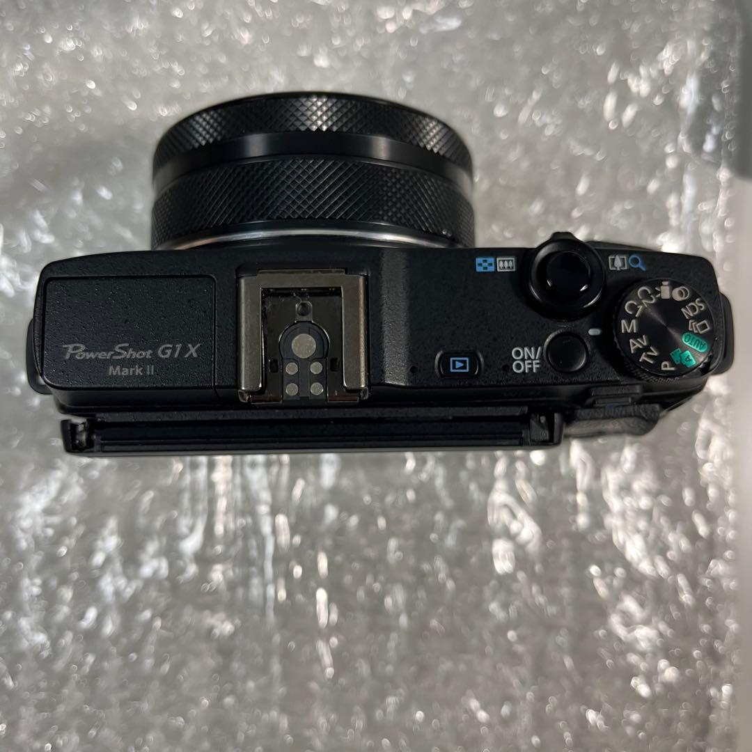 Canon PowerShot G1 X Mark II 本体と付属品