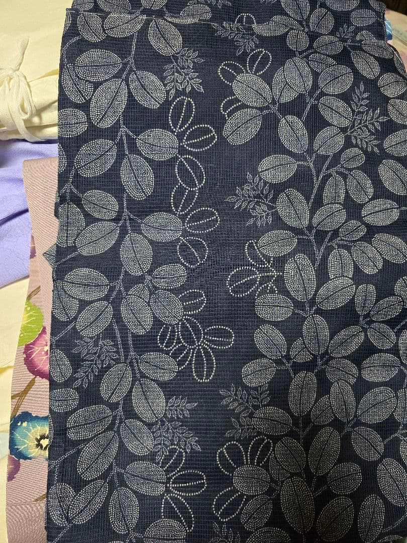 本日最終、値下げ済み。来年用に。日本橋竺仙 萩柄絹紅梅 仕立済、しつけ付き新品