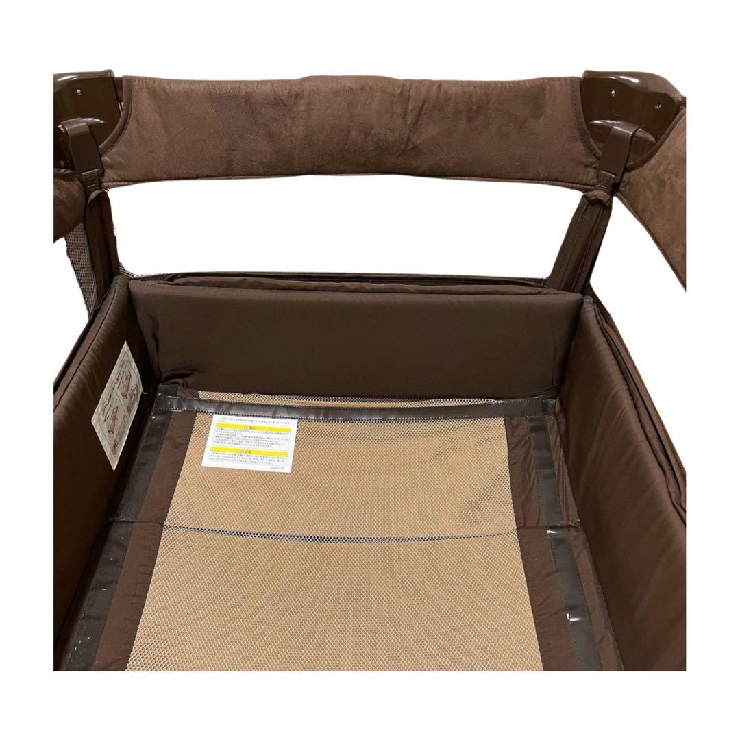 アップリカ　ココネルエアープラス ベビーベッド チョコレートブラウン