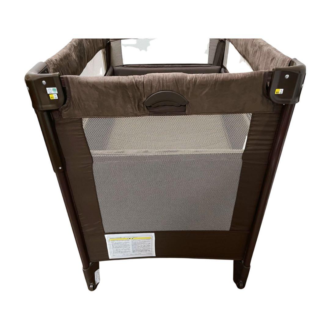 アップリカ　ココネルエアープラス ベビーベッド チョコレートブラウン