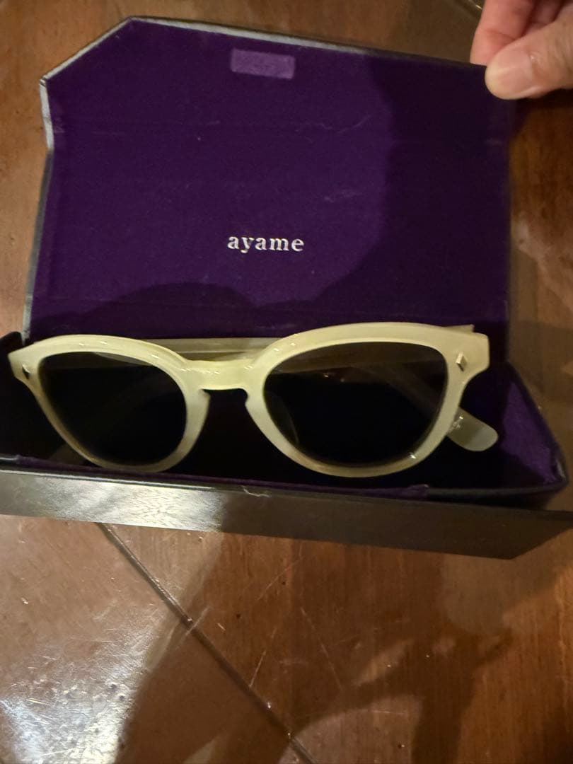 アヤメ　サングラス　うどん　年内まで
