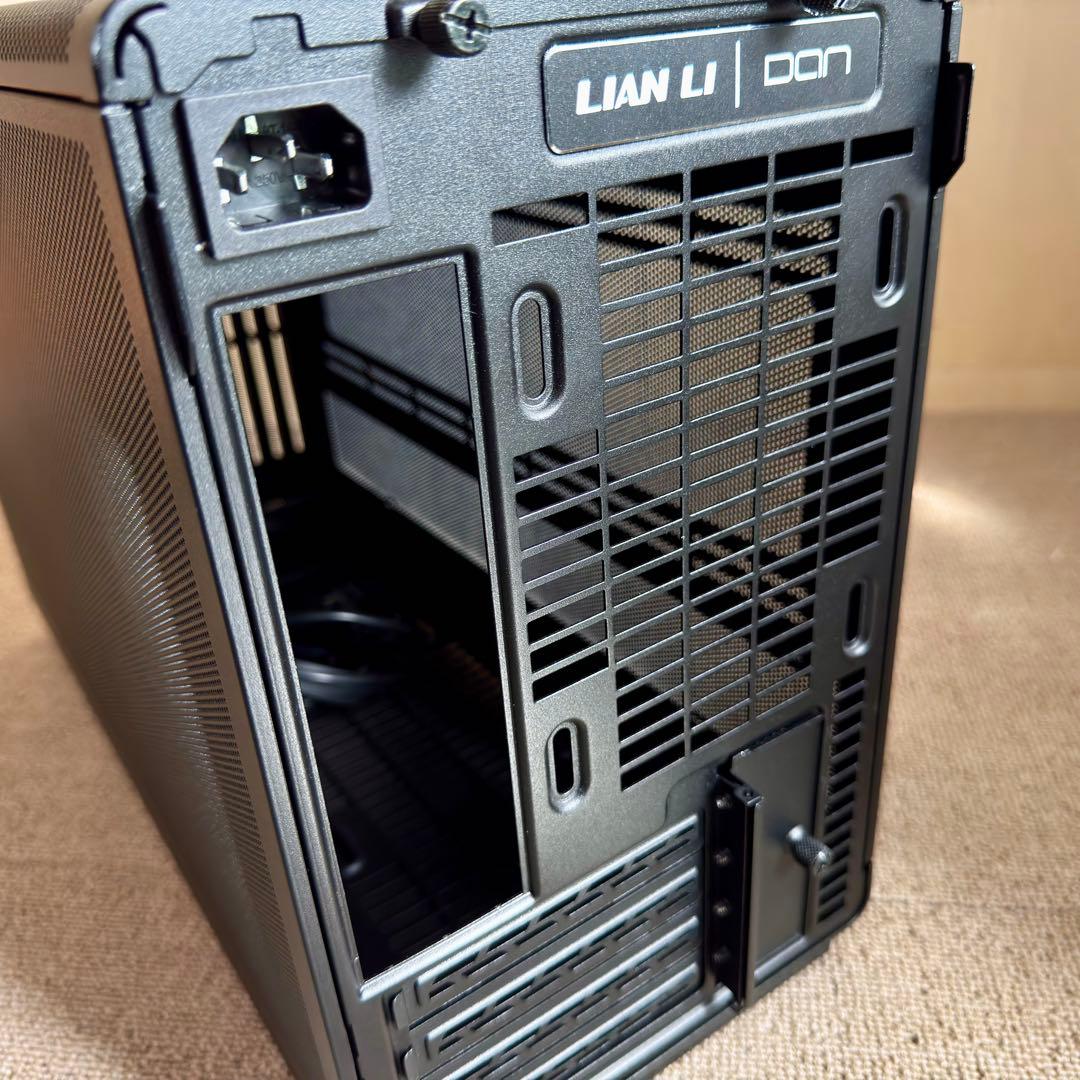 Lian Li A3-mATX-WD ブラック