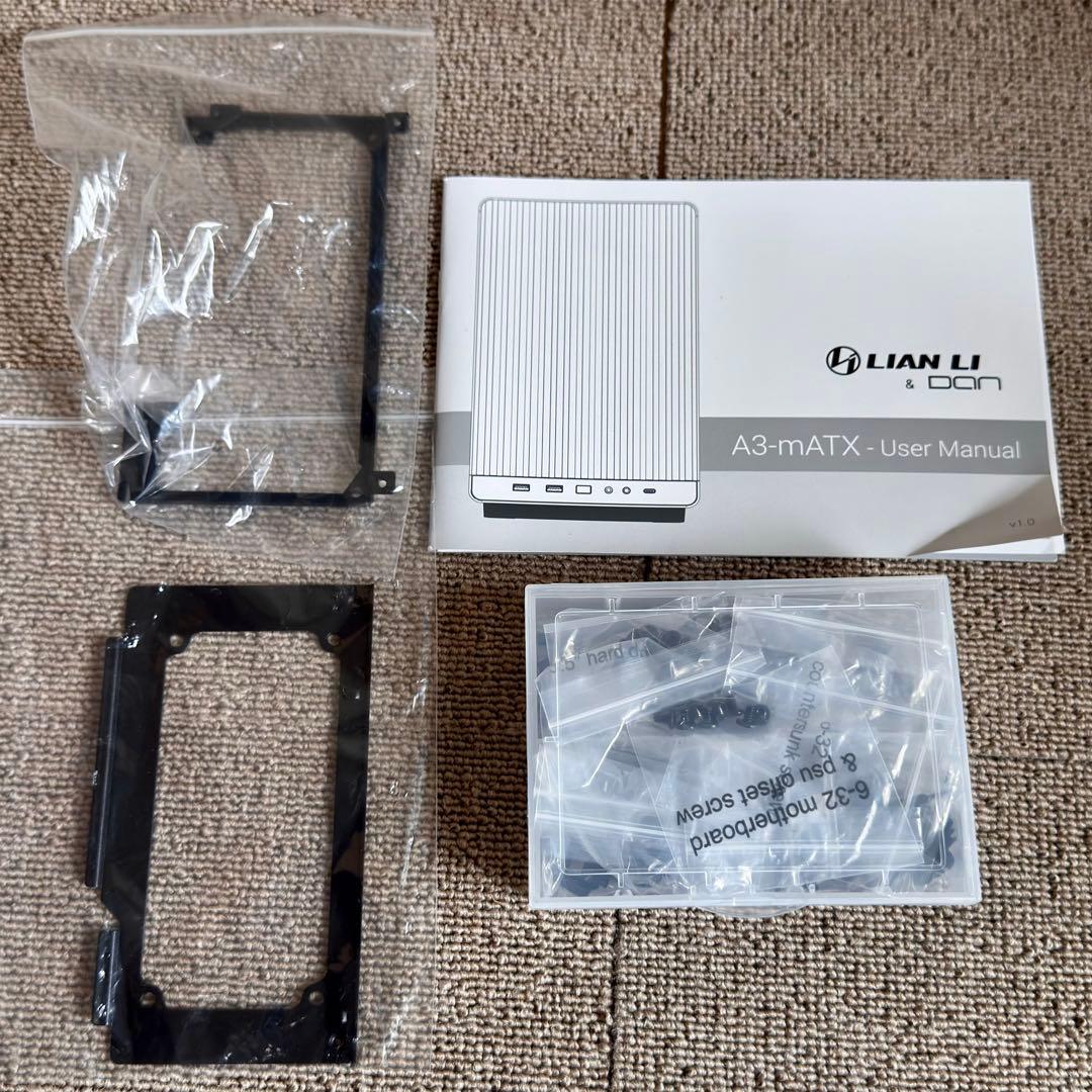 Lian Li A3-mATX-WD ブラック