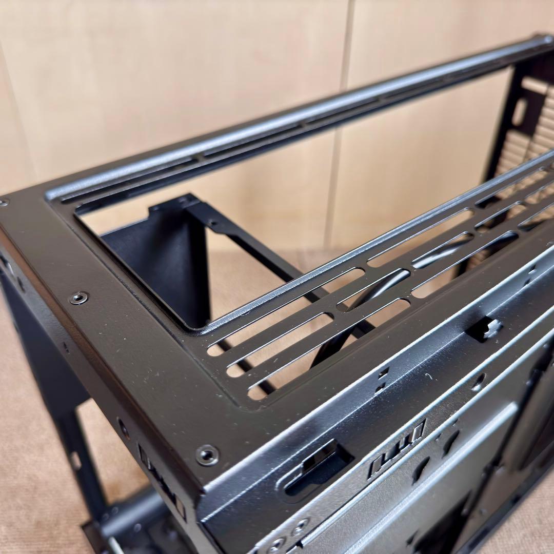 Lian Li A3-mATX-WD ブラック