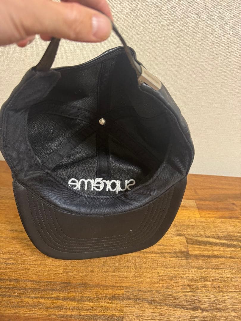 ぐるる　supreme レザーキャップ