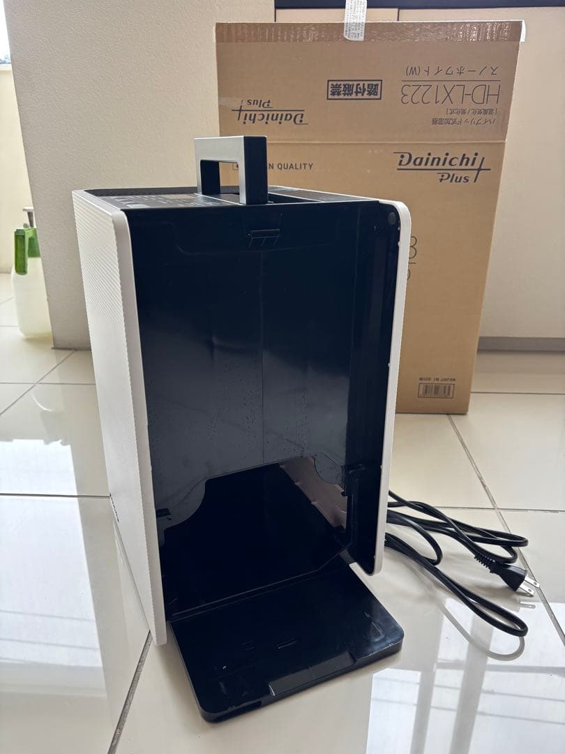 ダイニチ加湿器 HD-LX1223 美品です フィルター取り替カバーは新品です