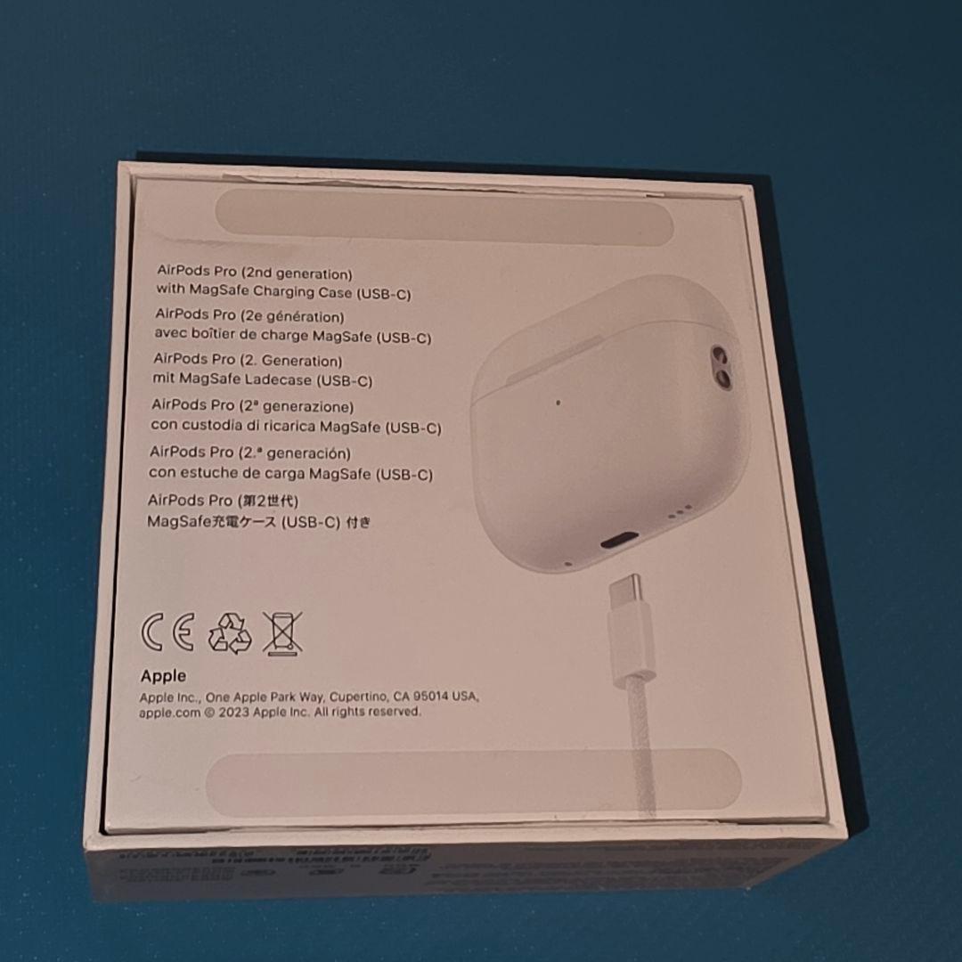 美品 AirPods Pro 第２世代（USB-C）ESRケースセット