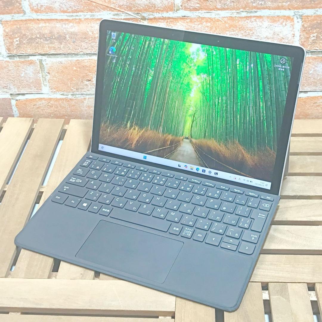 (2488)Surface Go 2 8GB m3 バッテリー新品同様◎