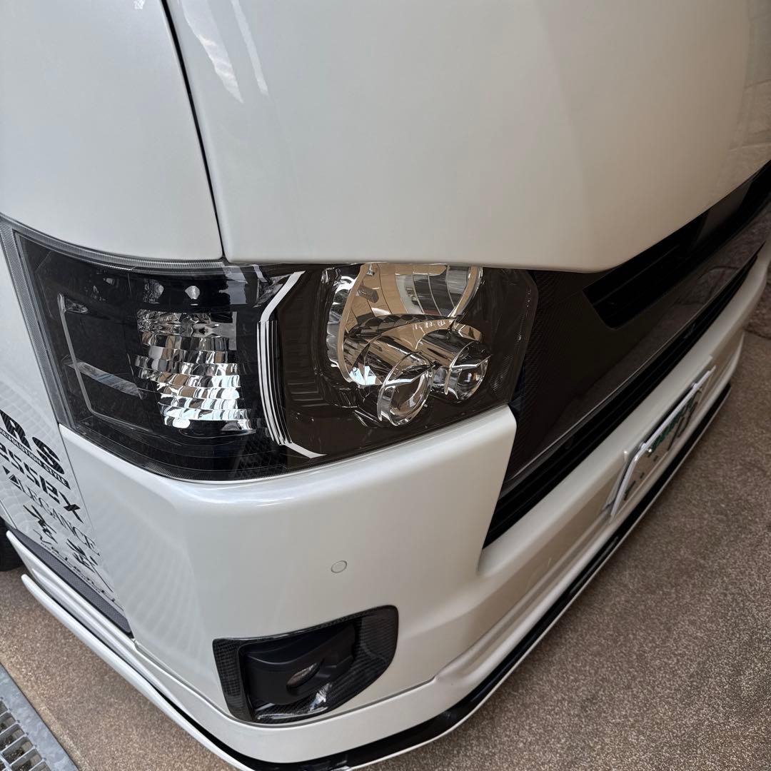ハイエース　ヘッドライト　TOYOTA 純正加工　インナーブラック　左右セット