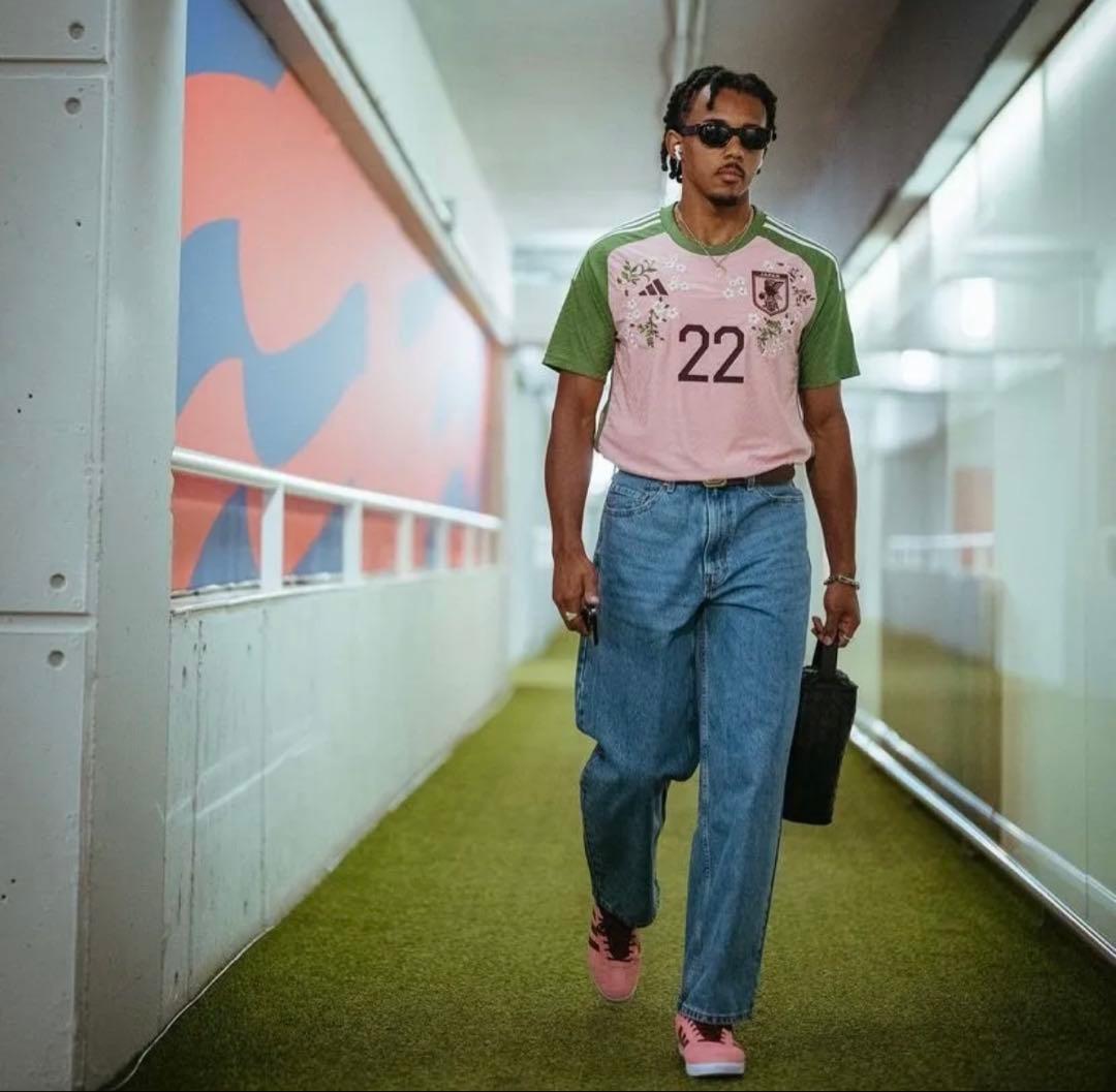 サッカー　日本代表　ユニフォーム　桜餅　クンデ着用　nigo 限定　激レア