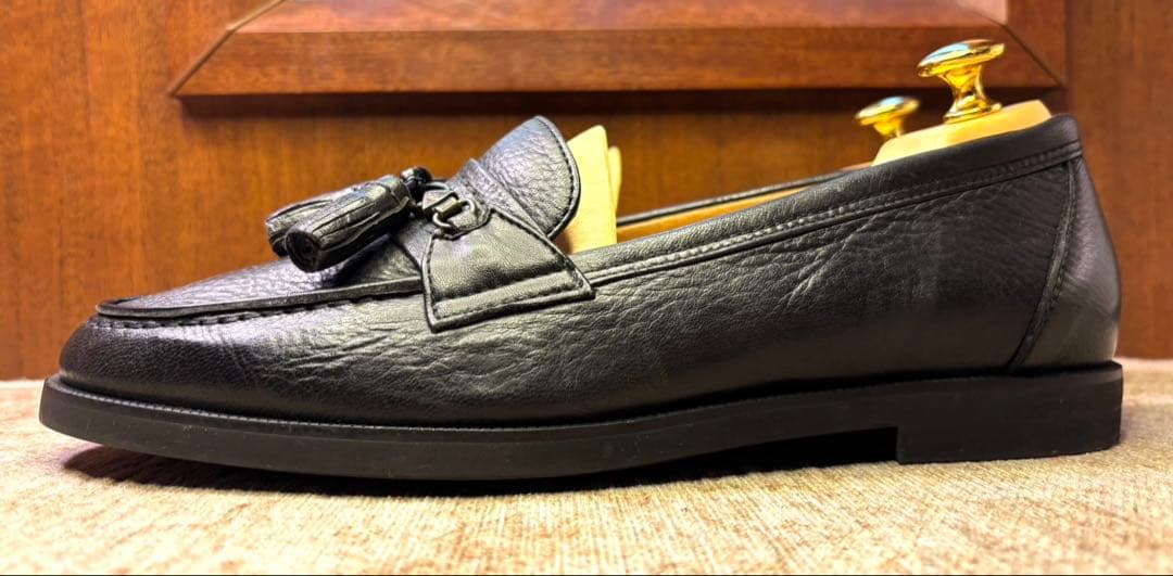 美品YVES SAINT LAURENT 25.5 タッセルローファー黒本革