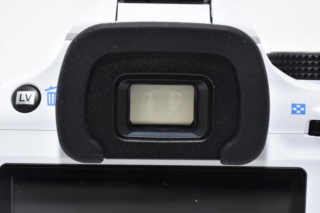 PENTAX K-50 SR ホワイト F3.5-5.6 18-55mm